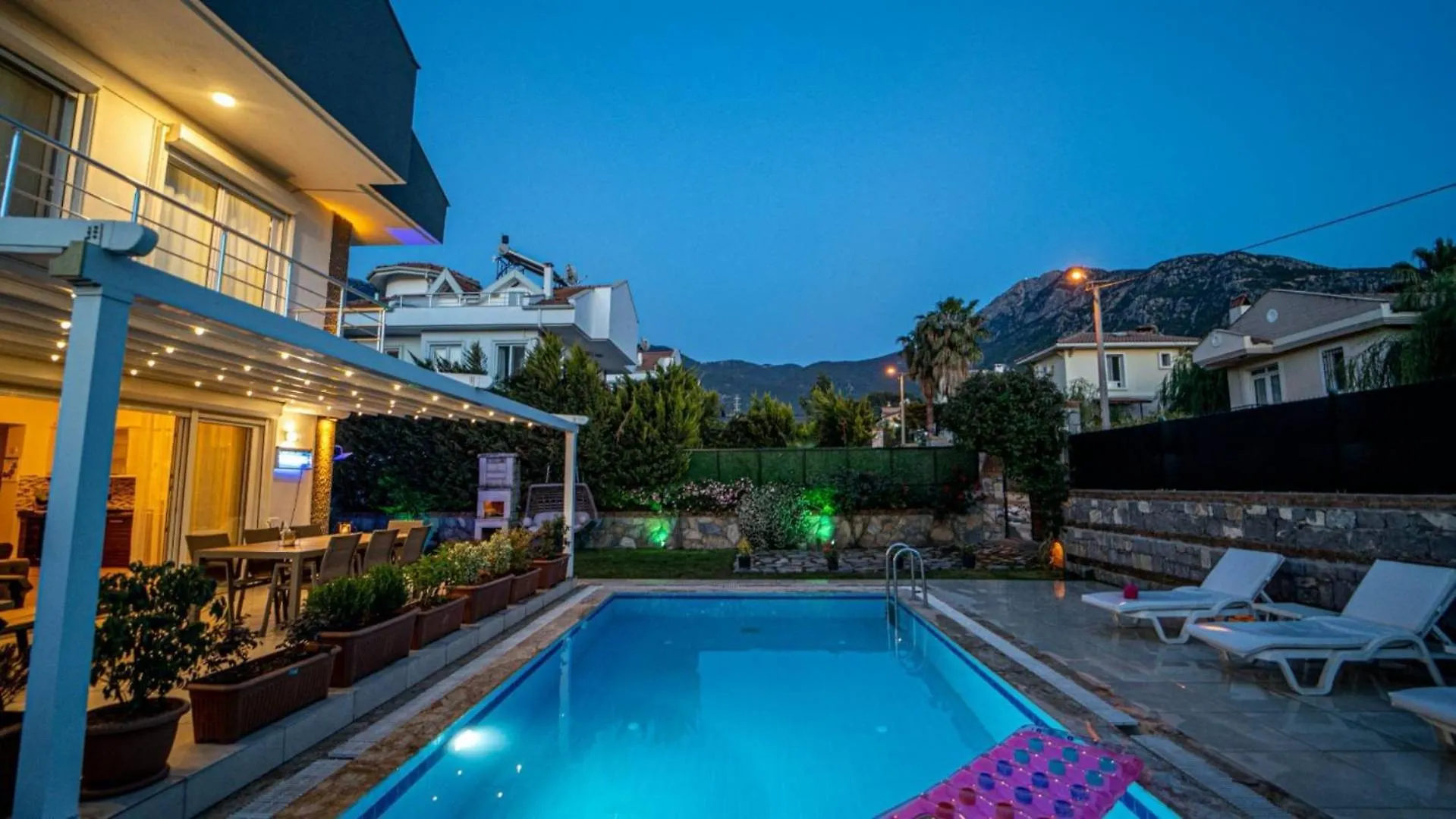 Oludeniz 3 Bedroom Villa - 8904 Fethiye